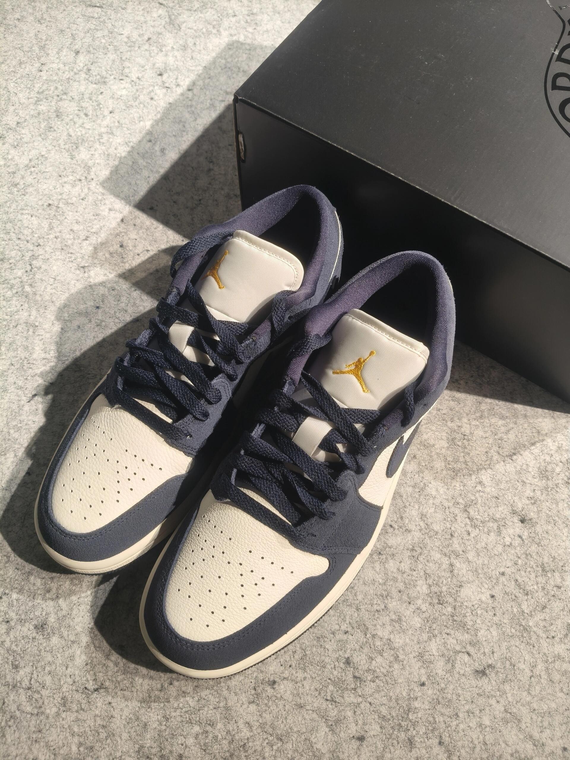 谁懂啊!这双藏蓝AJ1的磨砂质感太绝了✨